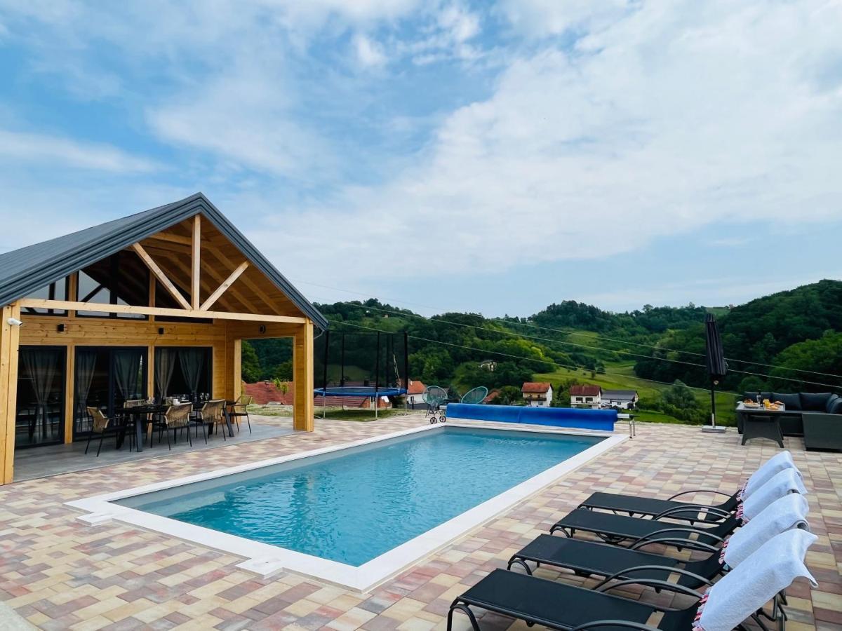 Holiday House Adamo Selno Exterior photo